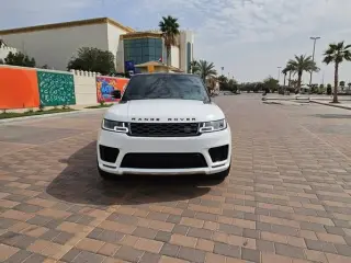 2018 Land Rover Range Rover Sport in Dubai used car