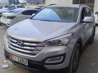 2014 Hyundai Santa Fe in Sharjah used car