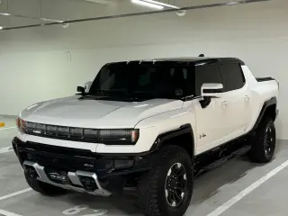 2022 Hummer GMC Hummer Ev في Dubai سيارة مستعملة