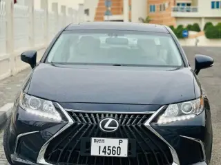 2015 Lexus ES in Sharjah used car