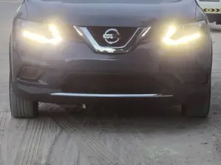 2014 Nissan Rogue في Sharjah سيارة مستعملة