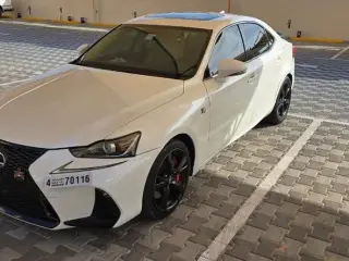 2016 Lexus IS in Sharjah used car