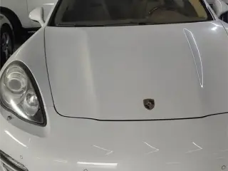 2013 Porsche Panamera في Dubai سيارة مستعملة