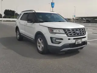 2016 Ford Explorer in Dubai used car