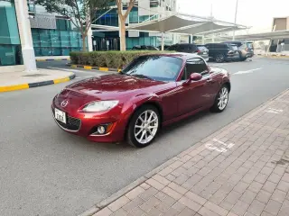 2011 Mazda MX-5 في Dubai سيارة مستعملة