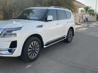 2021 Nissan Patrol في Dubai سيارة مستعملة