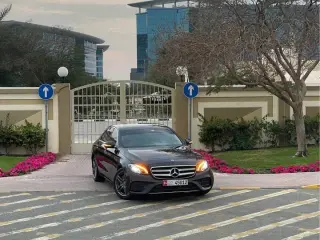 2019 Mercedes-Benz E-Class في Abu Dhabi سيارة مستعملة