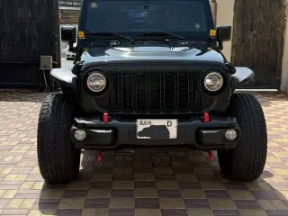 2013 Jeep Wrangler في Dubai سيارة مستعملة