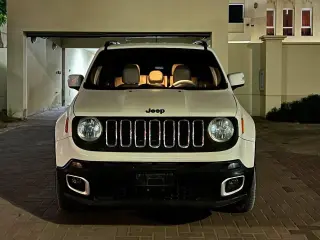 2018 Jeep Renegade في Dubai سيارة مستعملة