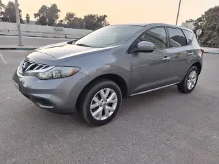 2013 Nissan Murano في Abu Dhabi سيارة مستعملة