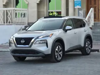 2023 Nissan Rogue in Ajman used car