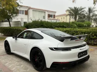 2024 Porsche 911 Carrera في Dubai سيارة مستعملة