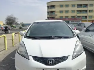 2010 Honda Crosstour في Sharjah سيارة مستعملة