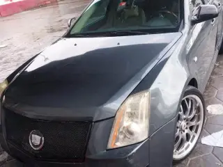 2009 Cadillac STS in Ajman used car