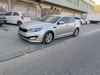 2011 Kia K5 in Ajman used car