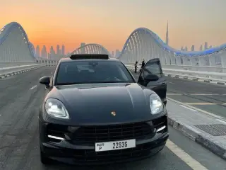 2019 Porsche Macan في Dubai سيارة مستعملة
