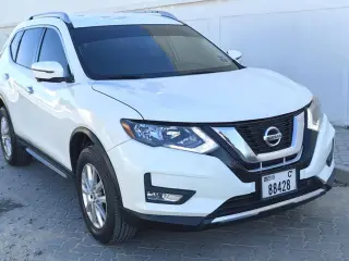 2017 Nissan Rogue in Dubai used car