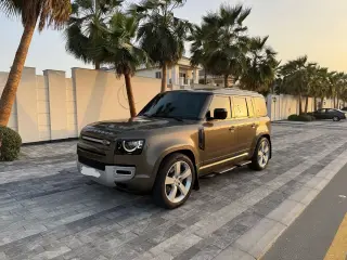 2023 Land Rover Defender in Abu Dhabi used car