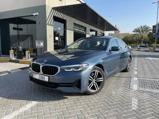 2023 BMW 5-Series في Dubai سيارة مستعملة