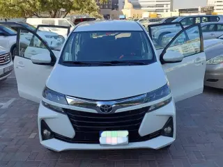 2020 Toyota Avanza في Dubai سيارة مستعملة