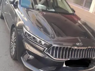 2021 Kia Cadenza in Dubai used car