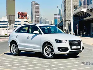 2015 Audi Q3 في Dubai سيارة مستعملة