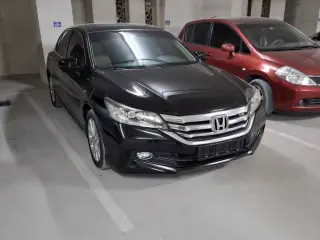 2016 Honda Accord في Dubai سيارة مستعملة