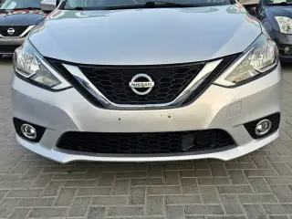 2018 Nissan Sentra في Dubai سيارة مستعملة