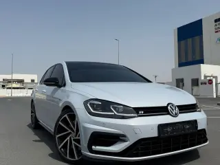 2018 Volkswagen Golf in Dubai used car