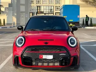 2023 Mini John Cooper Works في Abu Dhabi سيارة مستعملة