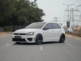 2015 Volkswagen Golf in Dubai used car