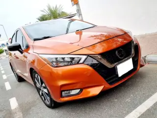 2020 Nissan Versa في Dubai سيارة مستعملة
