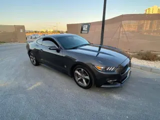 2015 Ford Mustang في Dubai سيارة مستعملة