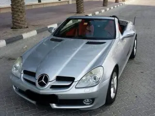 2009 Mercedes-Benz SLK في Abu Dhabi سيارة مستعملة