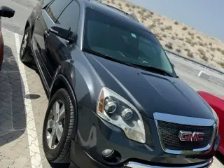 2011 GMC Acadia في Sharjah سيارة مستعملة
