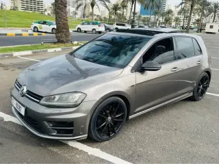 2017 Volkswagen Golf in Sharjah used car