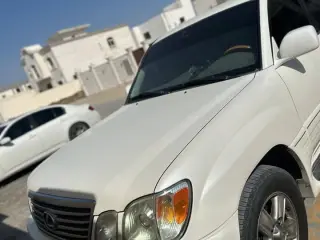 2000 Lexus LX 450 in Sharjah used car