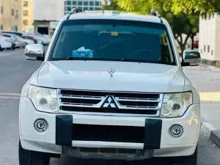 2011 Mitsubishi Pajero in Sharjah used car