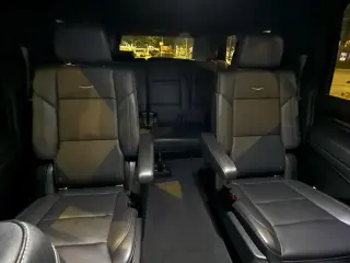 2022 Cadillac Escalade في Dubai سيارة مستعملة