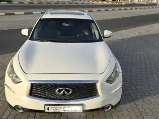 2015 Infiniti QX70 in Dubai used car