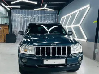 2007 Jeep Grand Cherokee في Ajman سيارة مستعملة