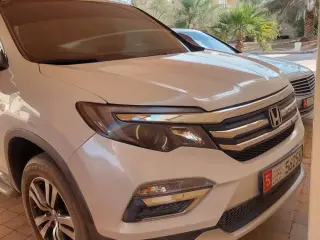 2016 Honda Pilot في Abu Dhabi سيارة مستعملة