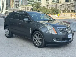 2011 Cadillac SRX في Dubai سيارة مستعملة