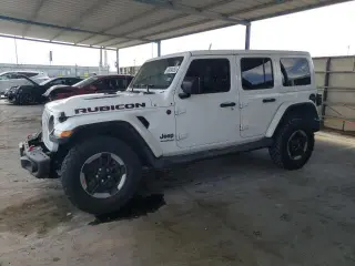 2019 Jeep Wrangler في Abu Dhabi سيارة مستعملة