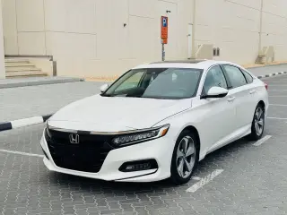 2020 Honda Accord في Dubai سيارة مستعملة