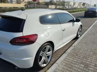 2013 Volkswagen Scirocco في Abu Dhabi سيارة مستعملة