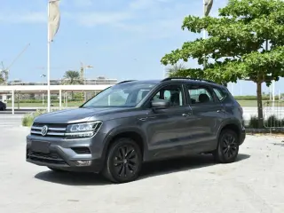 2022 Volkswagen Taos في Dubai سيارة مستعملة
