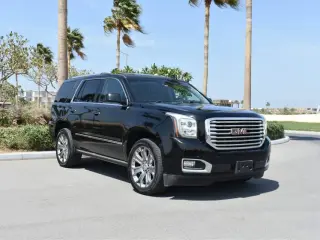2015 GMC Yukon في Ajman سيارة مستعملة