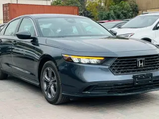 2024 Honda Accord في Dubai سيارة مستعملة