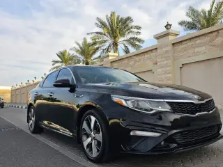 2019 Kia Optima في Sharjah سيارة مستعملة